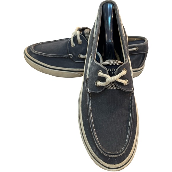 Sperry Blue Boat Shoes with Moccasin Stitching and Rubber Sole - Picture 4 of 10